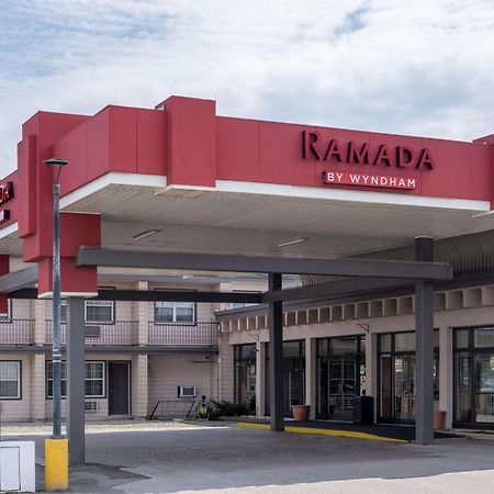 Ramada By Wyndham Thunder Bay Airlane Hotel Ngoại thất bức ảnh