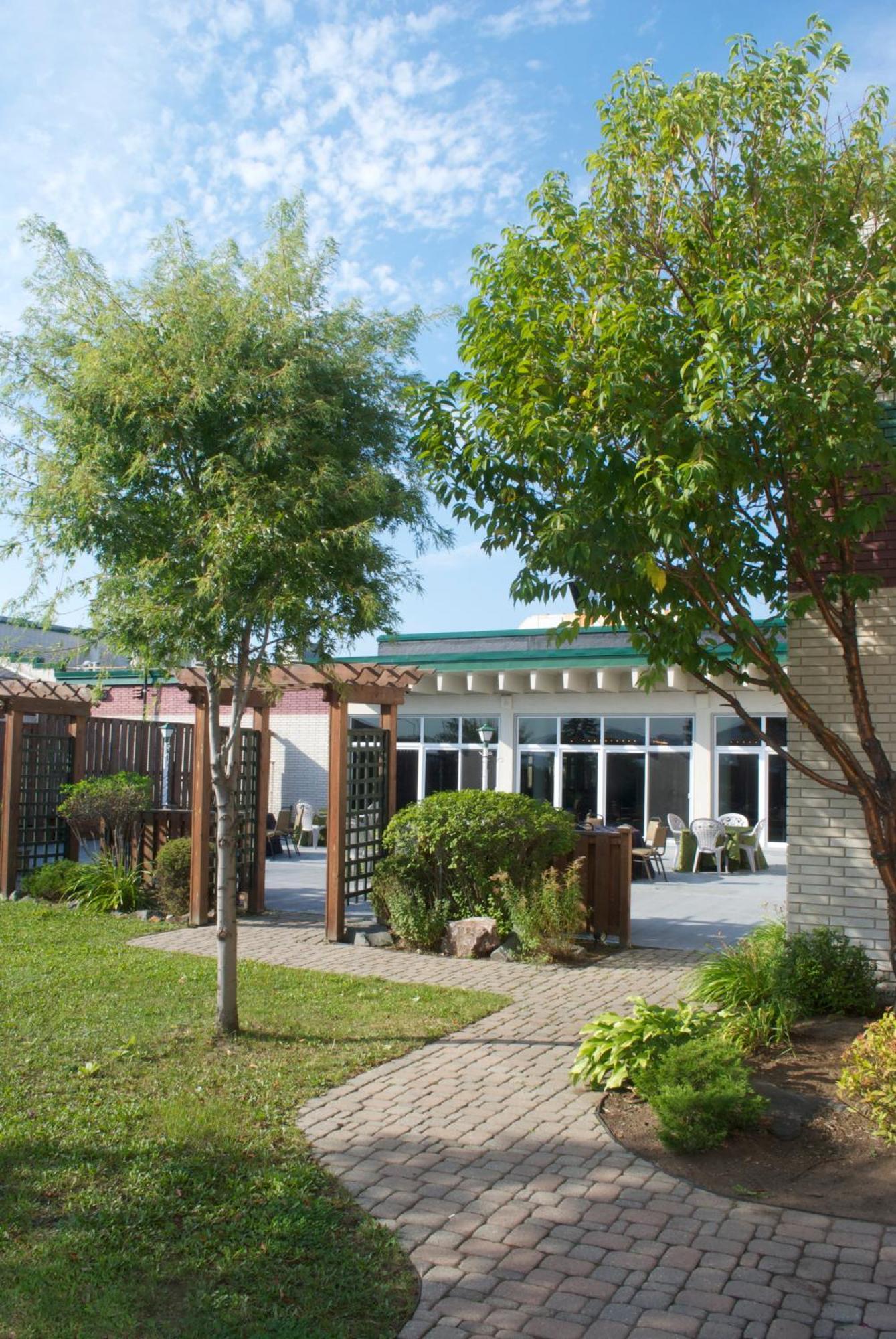 Ramada By Wyndham Thunder Bay Airlane Hotel Ngoại thất bức ảnh