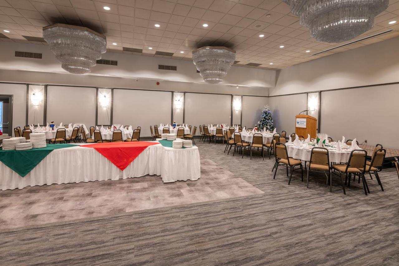 Ramada By Wyndham Thunder Bay Airlane Hotel Ngoại thất bức ảnh