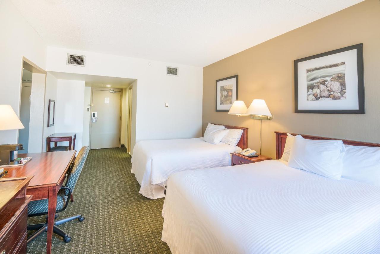 Ramada By Wyndham Thunder Bay Airlane Hotel Ngoại thất bức ảnh